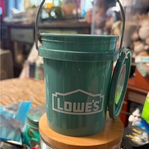 Lowe's Green Mini Storage Bucket with Handle and Lid